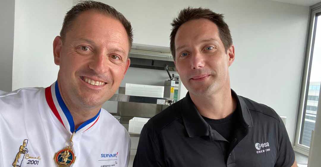 Les étoiles de notre Chef François ADAMSKI… dans les étoiles de Thomas PESQUET